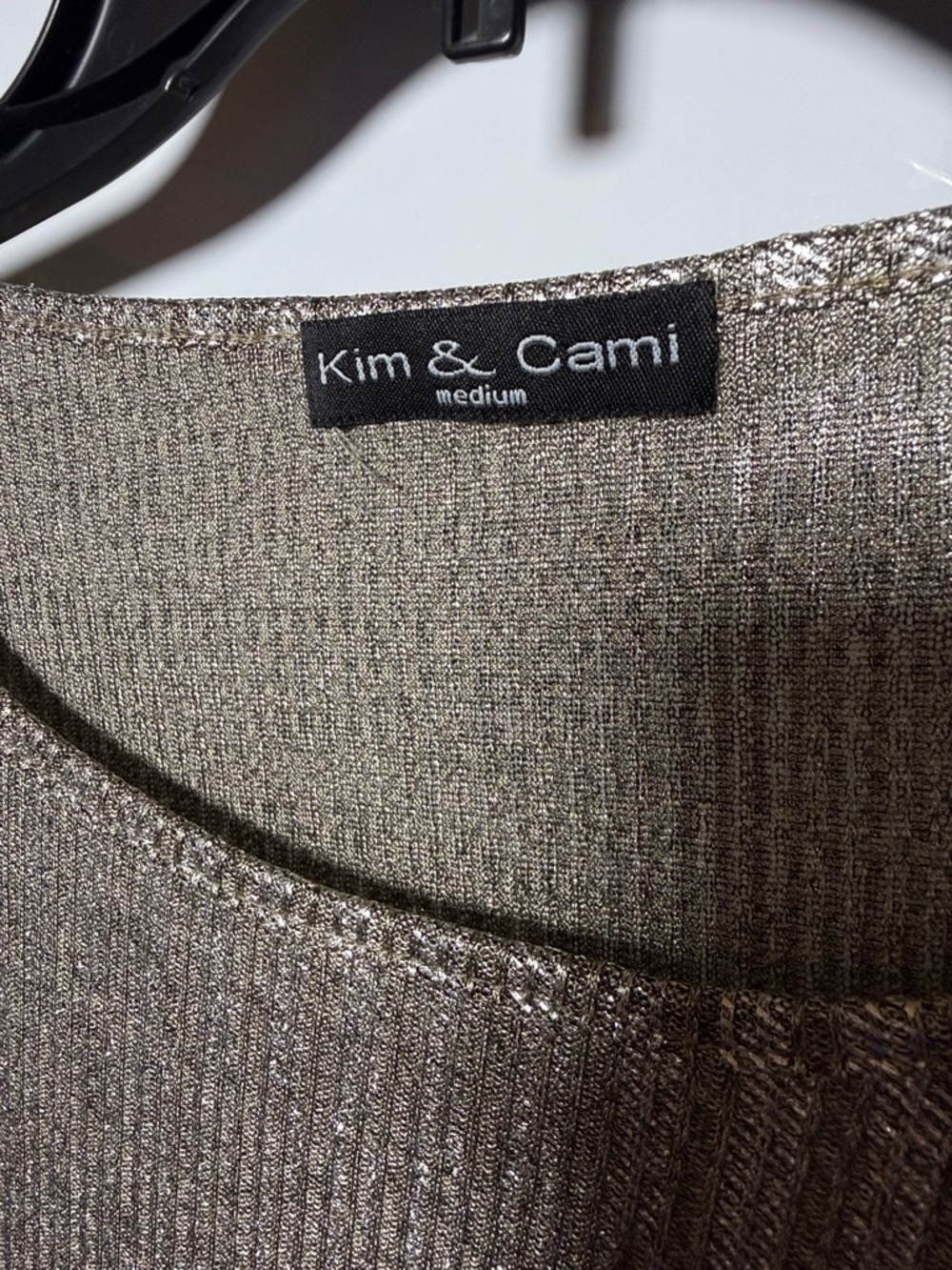 Kim & Cami Silver Ribbed Metallic Long-Sleeve Tee - Picture 2 of 4